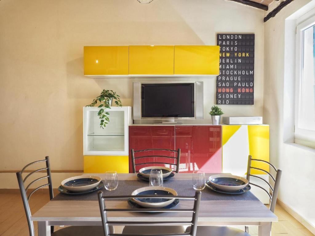 Contrada House By Francigenaapartments Siena Bagian luar foto